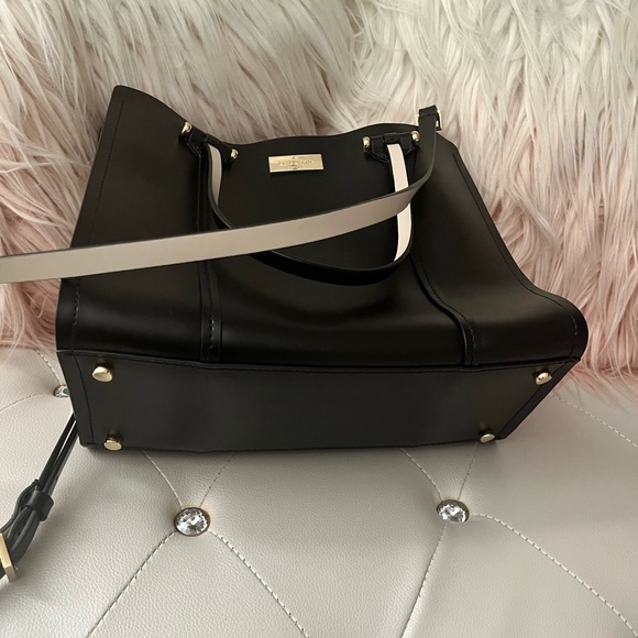 Kate Spade Arbour Hill Elodie Black Pebble Crossbody Bag - Picture 3 of 14